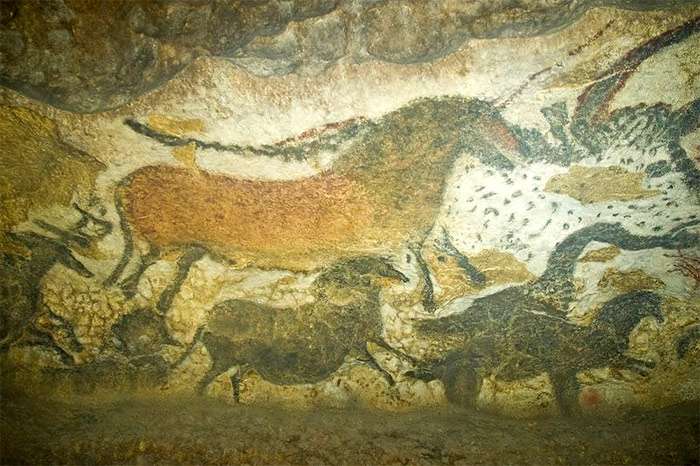 Наскальный рисунок изображение в Валлоне-Понтд'Аре, фото фотография