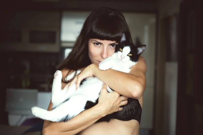 Женщина и кошка, фото фотография 